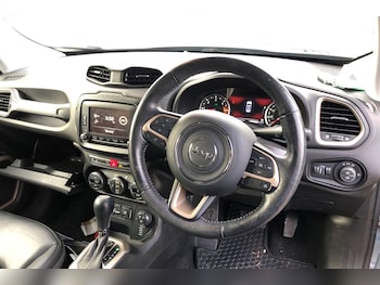 Used Jeep Renegade 2017 for sale - 76346468: Photo