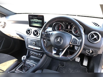 Used Mercedes-Benz GLA 2018 for sale - 77943794: Photo