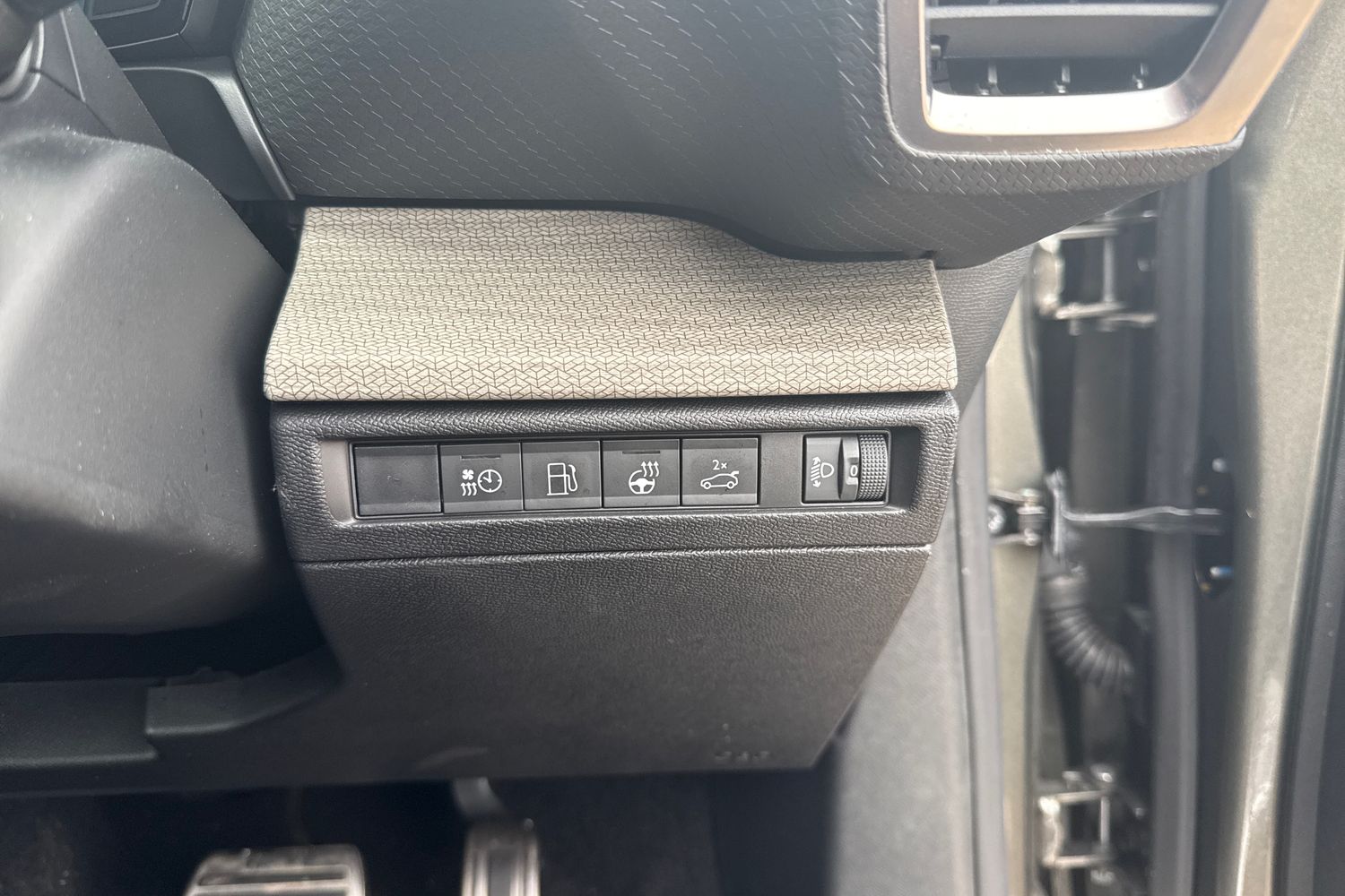 Used Citroen C5 X 2024 for sale - 76979195: Photo 11