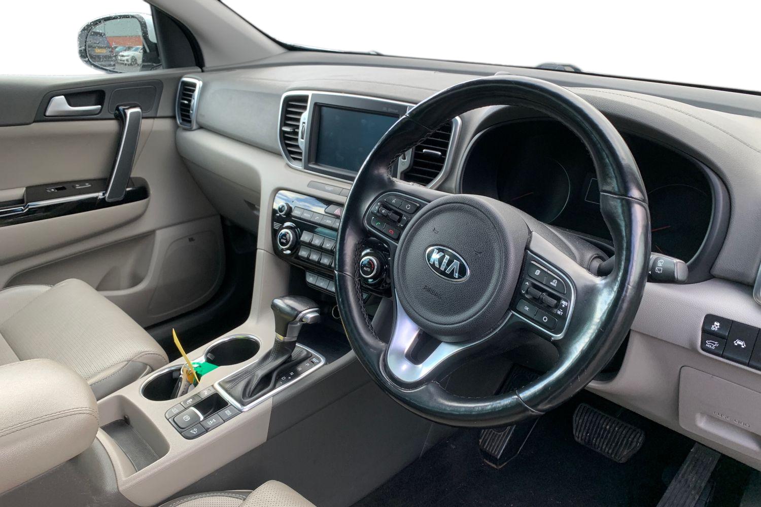 Used Kia Sportage 2017 for sale - 76610975: Photo 3