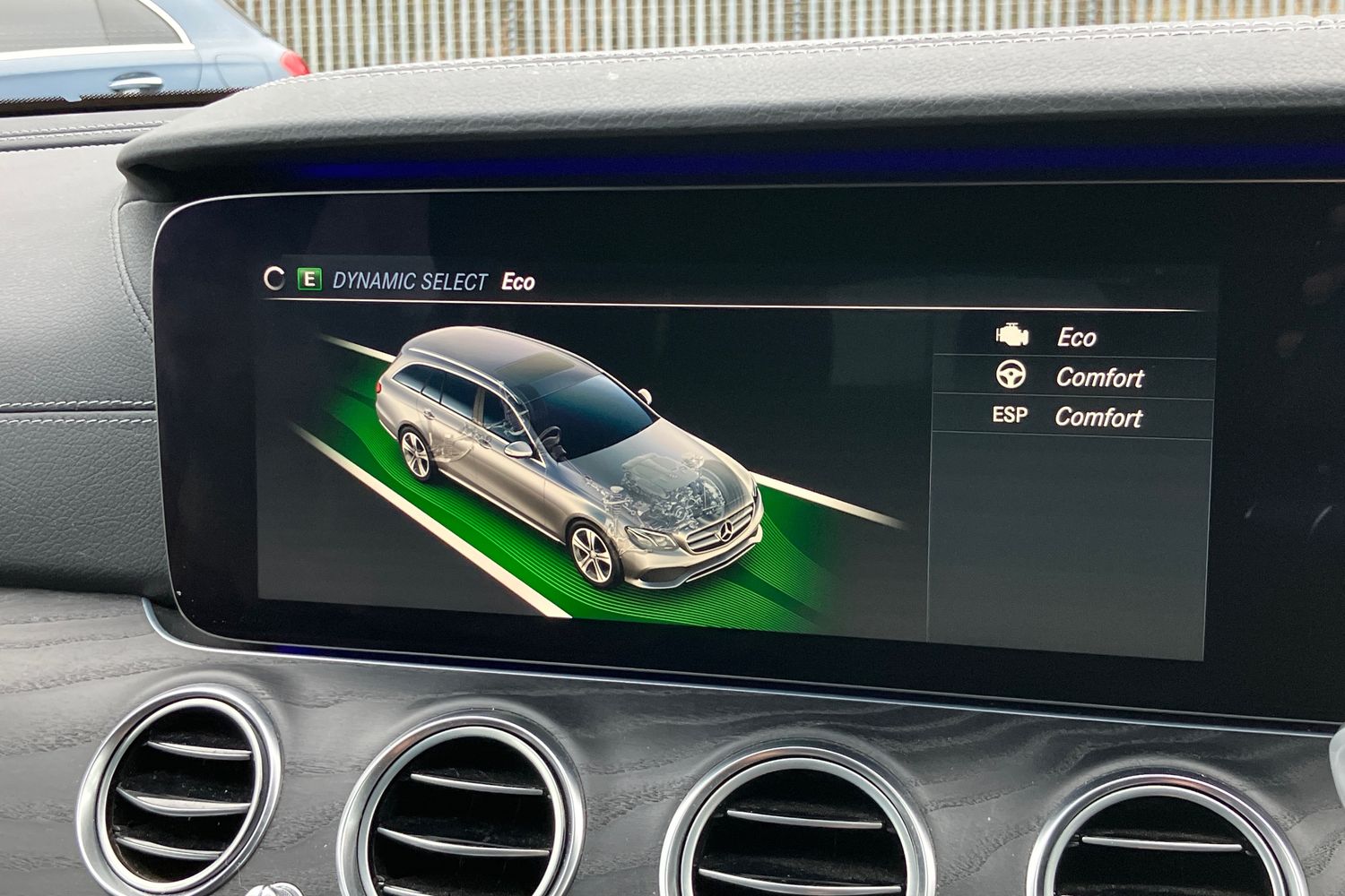 Used Mercedes-Benz E Class 2018 for sale - 77527319: Photo 10