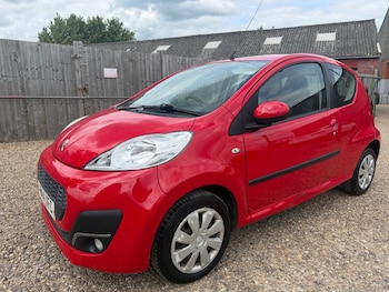 Used Peugeot 107 2014 for sale - 79068249: Photo