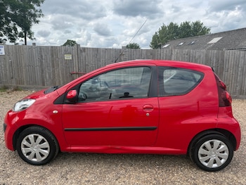 Used Peugeot 107 2014 for sale - 79068249: Photo