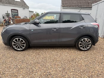 Used Ssangyong Tivoli 2019 for sale - 79746271: Photo