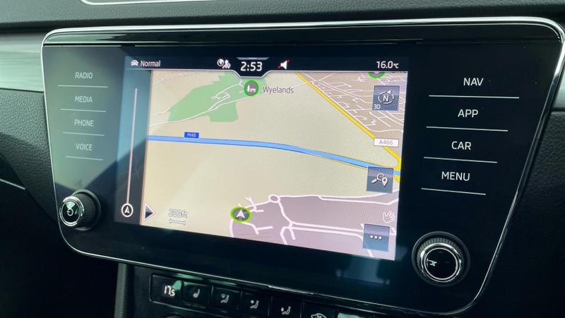 Used Skoda Superb 2022 for sale - 76170471: Photo 27