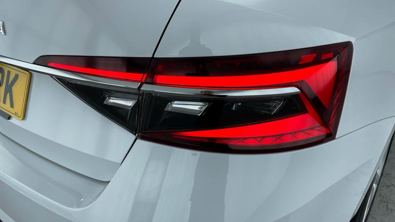 Used Skoda Superb 2022 for sale - 76170471: Photo 32