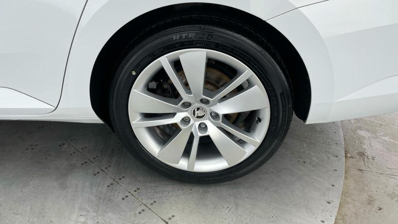 Used Skoda Superb 2022 for sale - 76170471: Photo 37