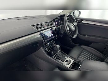 Used Skoda Superb 2022 for sale - 76170471: Photo