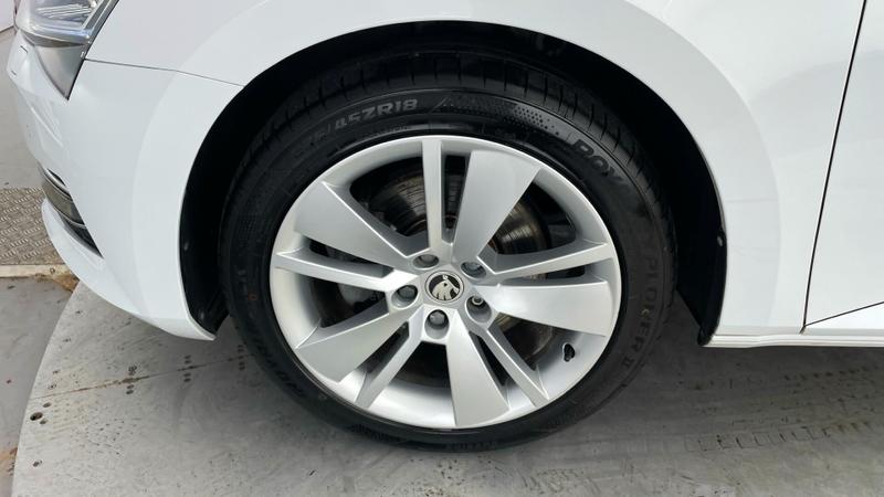 Used Skoda Superb 2022 for sale - 76170471: Photo 41