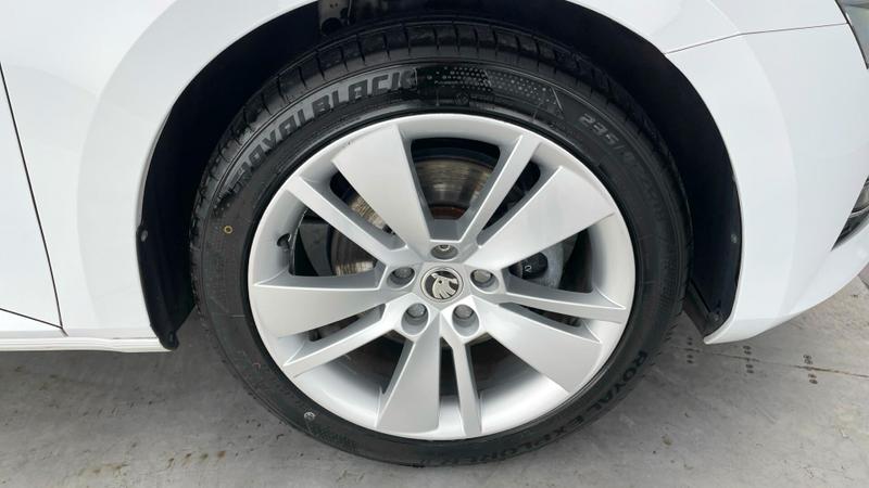 Used Skoda Superb 2022 for sale - 76170471: Photo 6