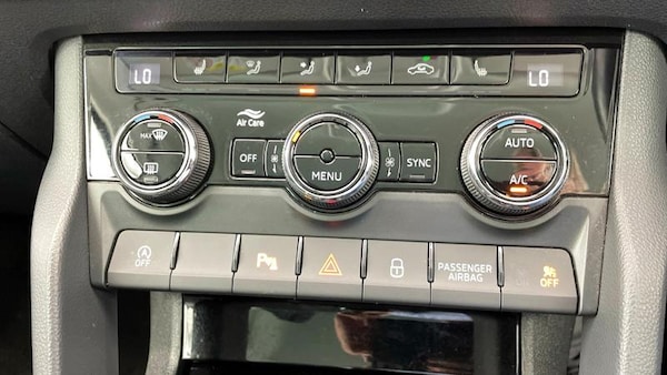 Used Skoda Karoq 2020 for sale - 75644079: Photo 13