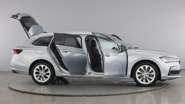 Used Skoda Superb 2024 for sale - 75575151: Photo 10
