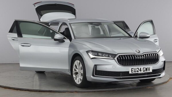 Used Skoda Superb 2024 for sale - 75575151: Photo 9