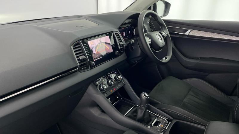 Used Skoda Karoq 2024 for sale - 76322288: Photo 2