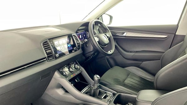 Used Skoda Karoq 2024 for sale - 75151391: Photo 2