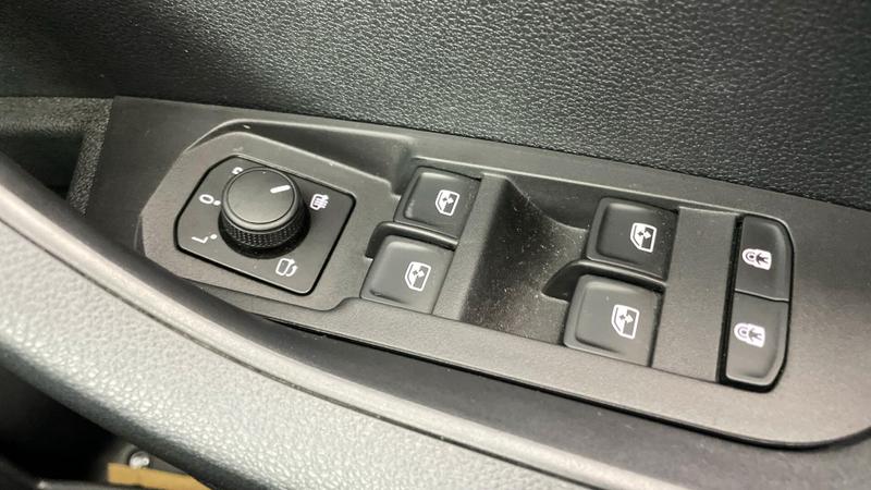 Used Skoda Karoq 2024 for sale - 76322294: Photo 19