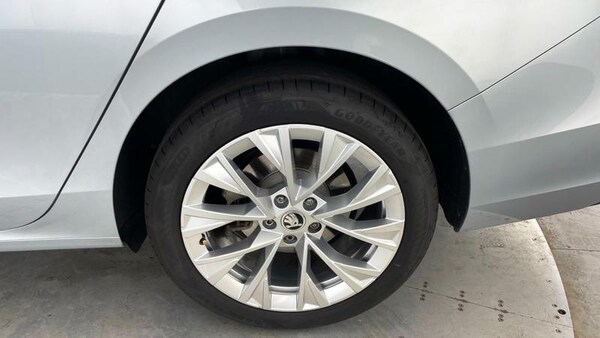 Used Skoda Superb 2024 for sale - 75266450: Photo 30