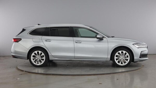 Used Skoda Superb 2024 for sale - 75266450: Photo 4
