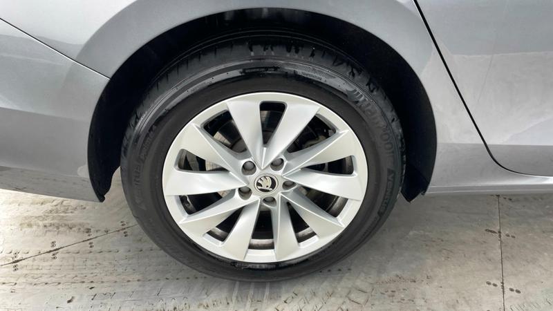 Used Skoda Superb 2024 for sale - 76322298: Photo 28