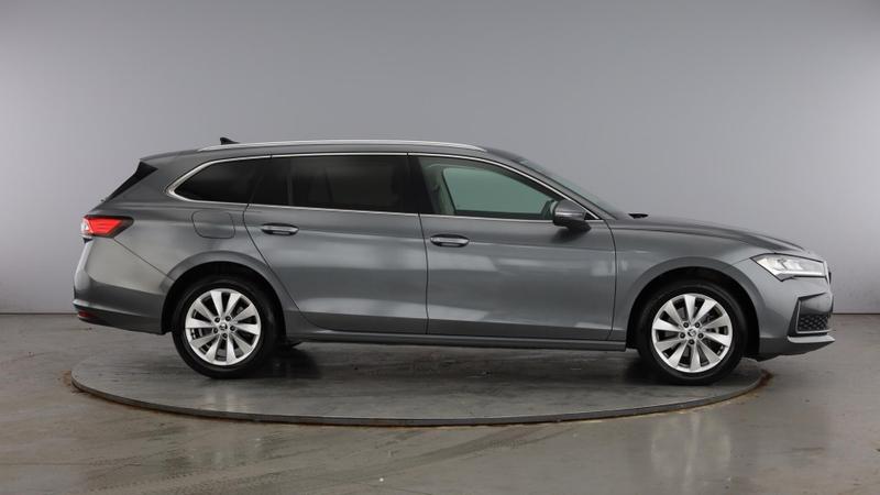 Used Skoda Superb 2024 for sale - 76322298: Photo 4