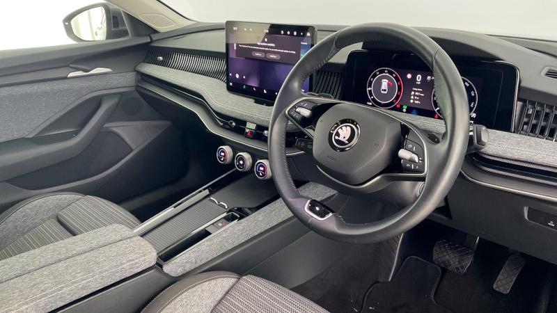 Used Skoda Superb 2024 for sale - 76322298: Photo 6