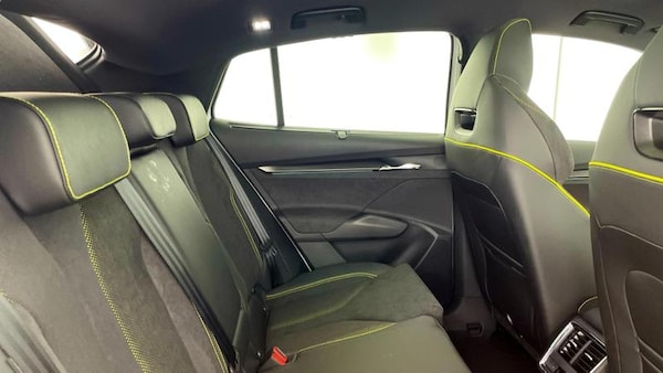 Used Skoda Enyaq 2024 for sale - 72368854: Photo 64