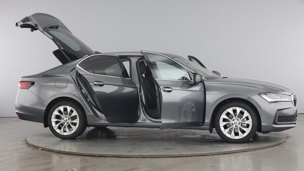 Used Skoda Superb 2024 for sale - 74577076: Photo 10