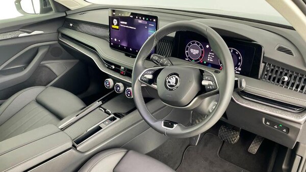 Used Skoda Superb 2024 for sale - 74577076: Photo 6