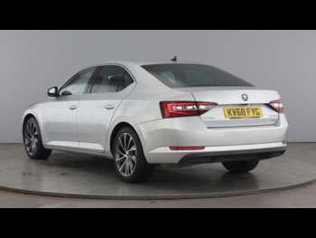 Used Skoda Superb 2018 for sale - 74834524: Photo