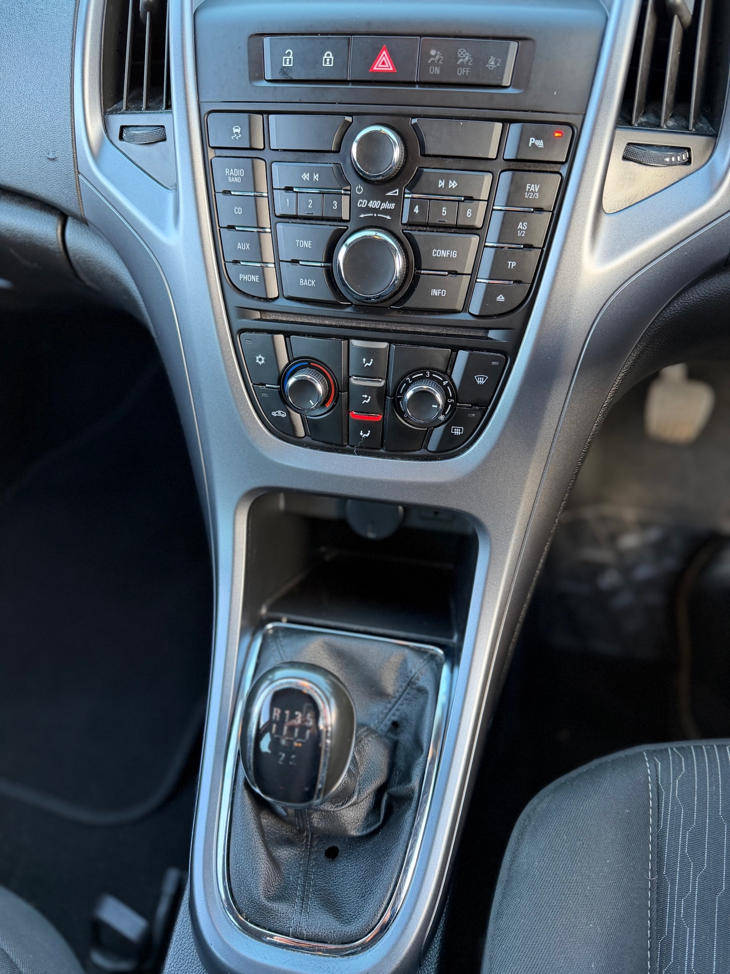 Used Vauxhall Astra 2015 for sale - 77096825: Photo 17