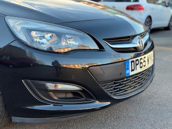 Used Vauxhall Astra 2015 for sale - 77096825: Photo