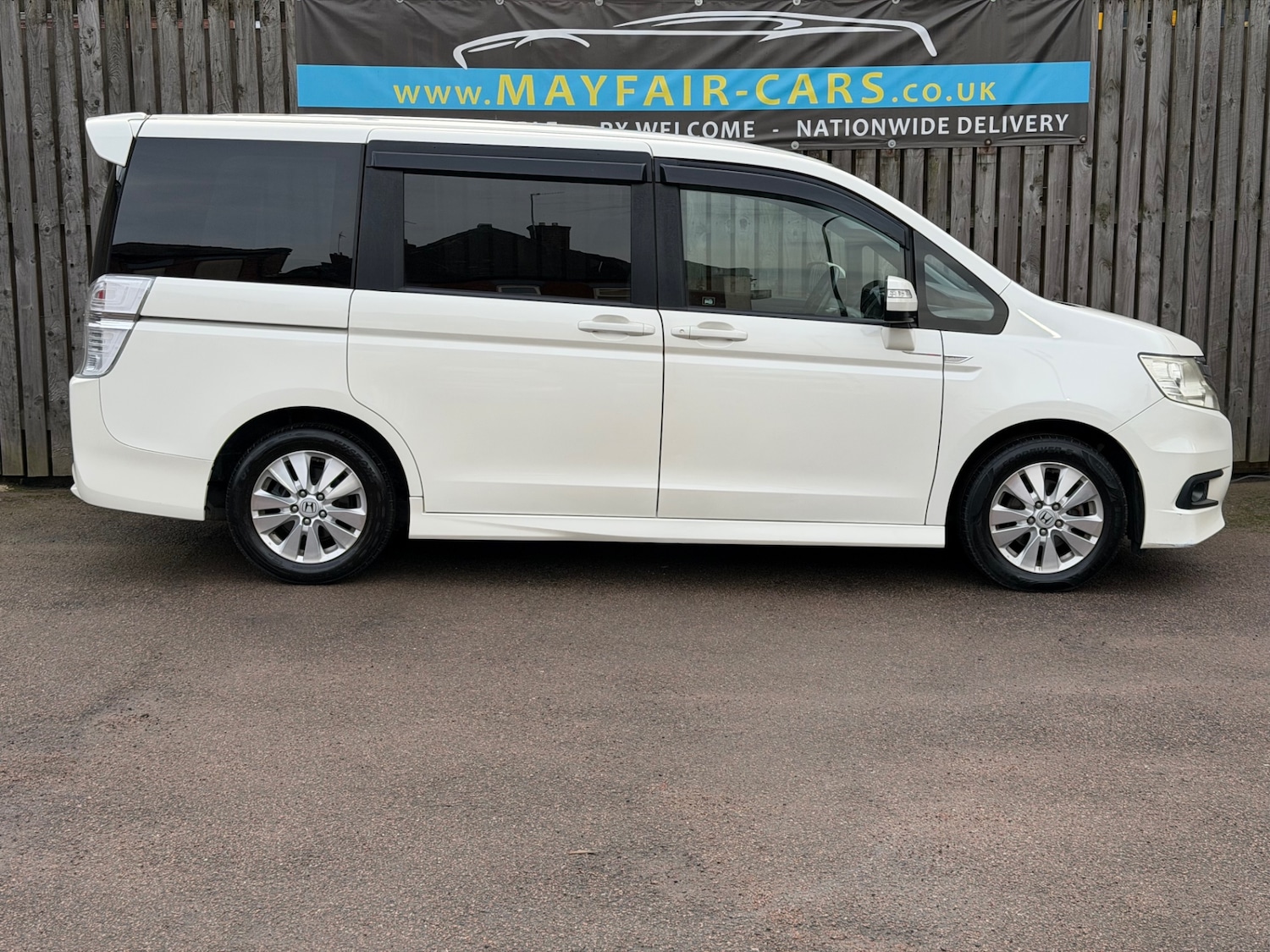 Used Honda Stepwagon 2011 for sale - 77201503: Photo 13