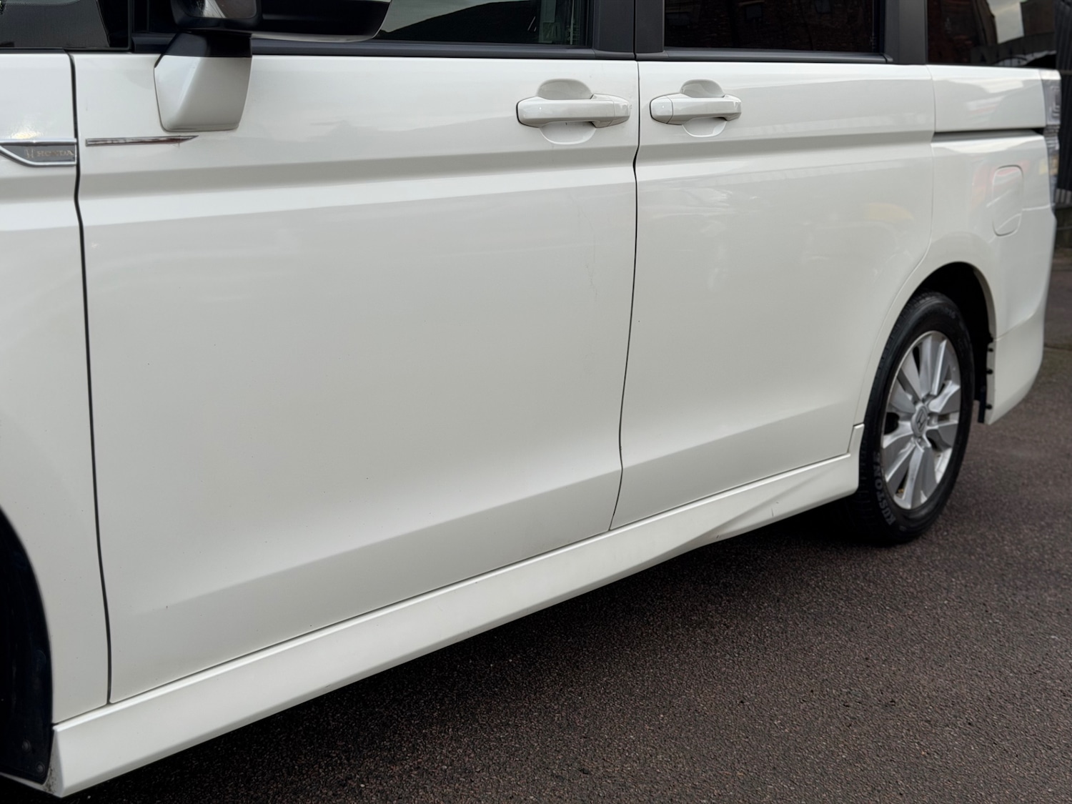 Used Honda Stepwagon 2011 for sale - 77201503: Photo 16