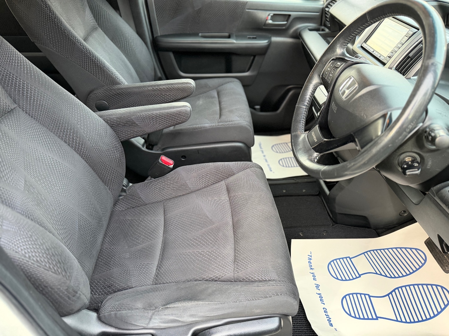 Used Honda Stepwagon 2011 for sale - 77201503: Photo 19