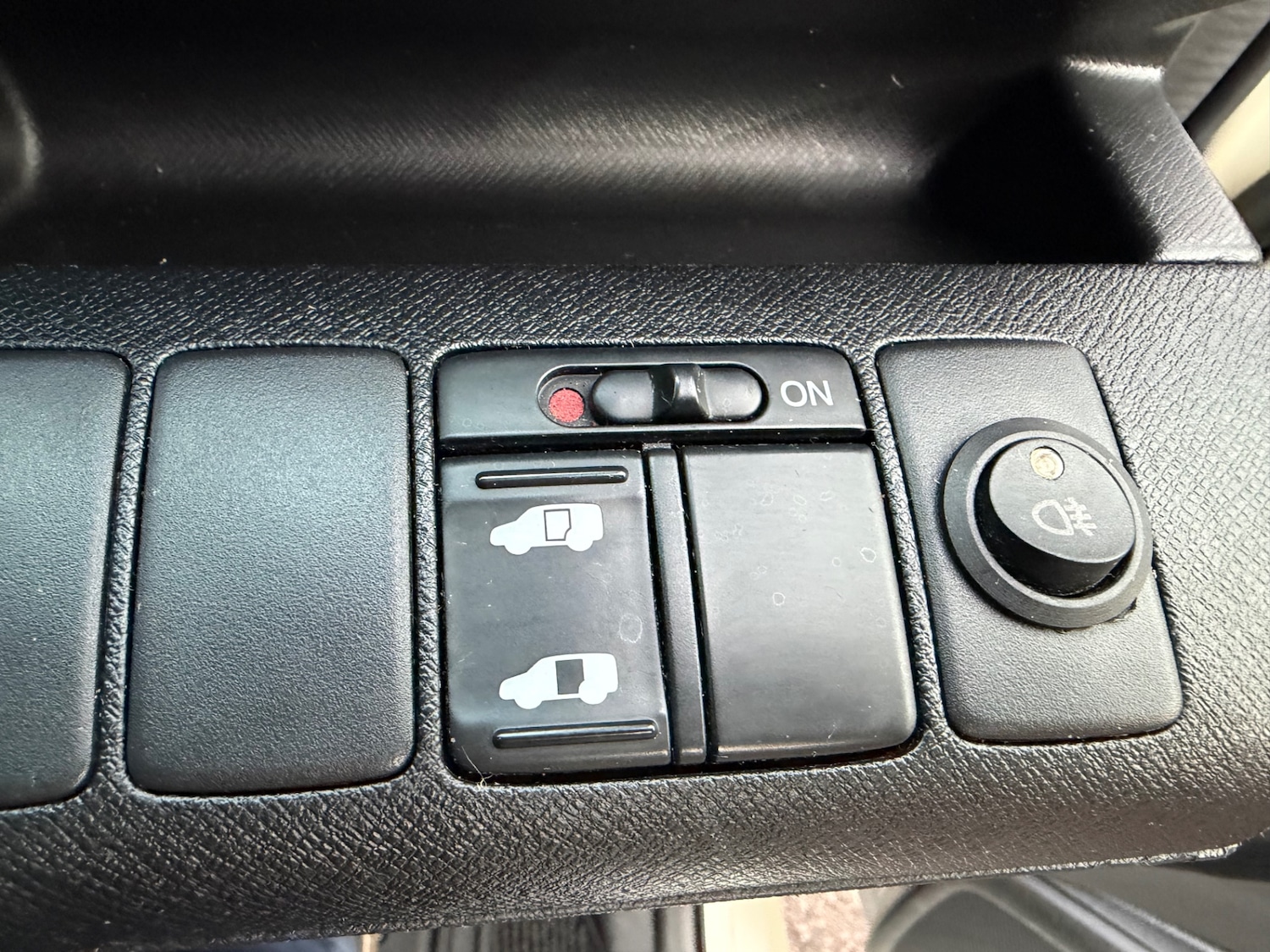 Used Honda Stepwagon 2011 for sale - 77201503: Photo 21