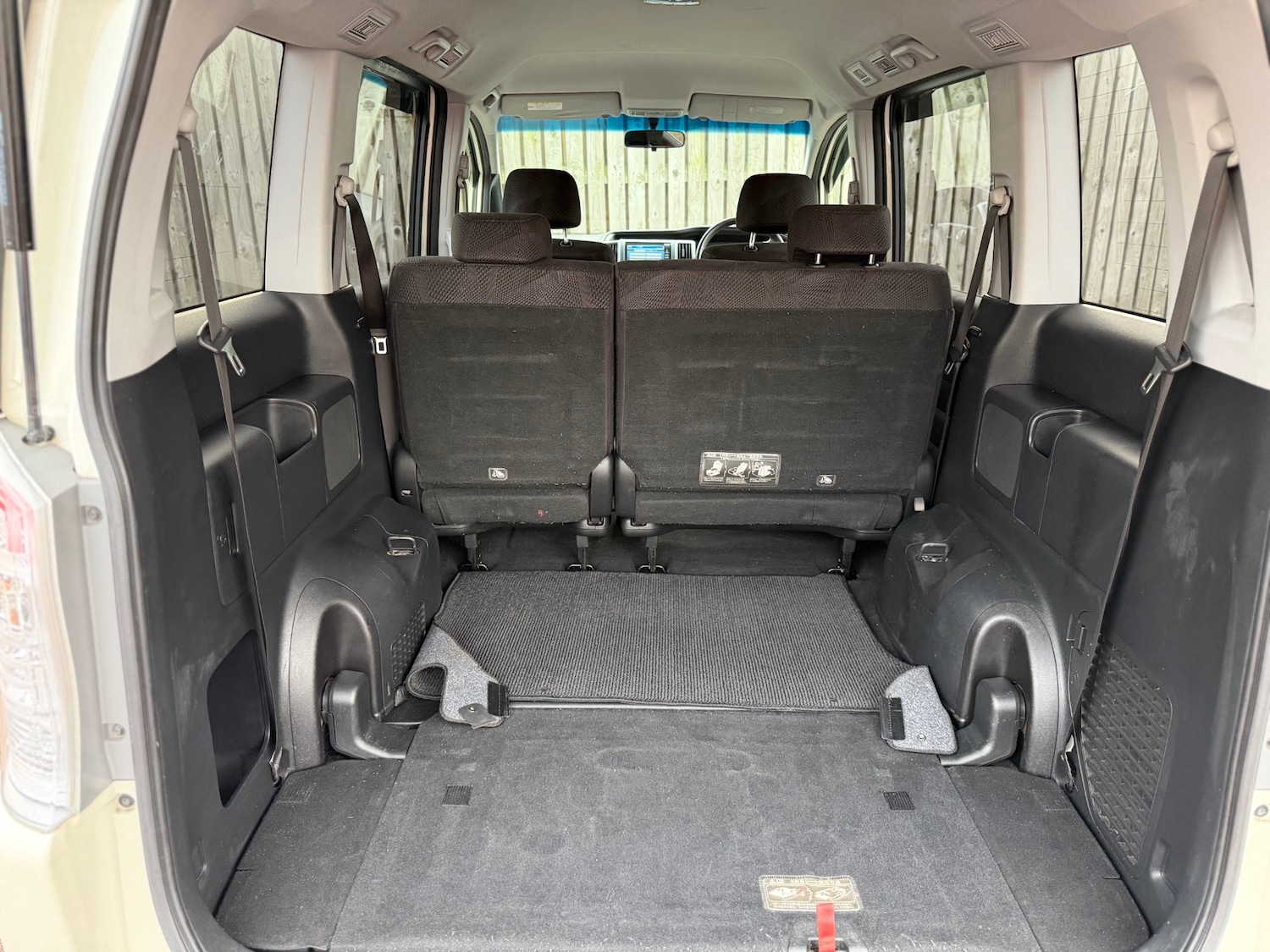 Used Honda Stepwagon 2011 for sale - 77201503: Photo 28