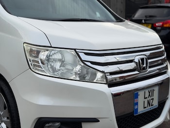 Used Honda Stepwagon 2011 for sale - 77201503: Photo