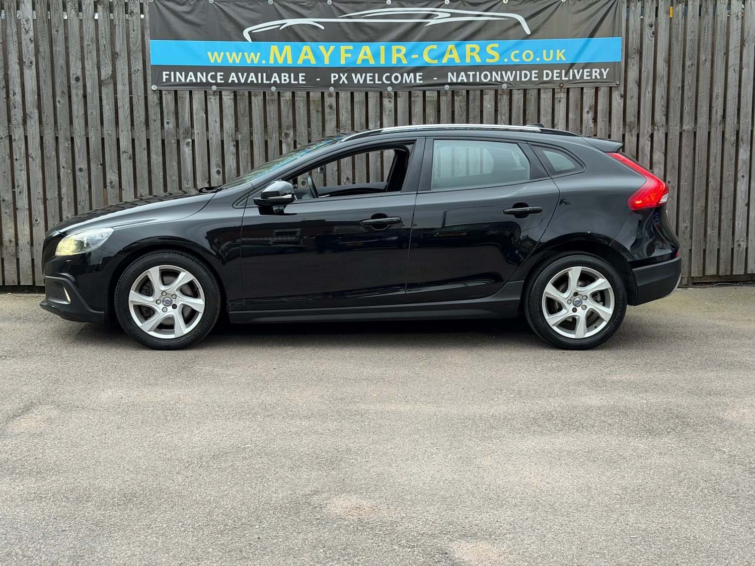 Used Volvo V40 2015 for sale - 76277442: Photo 14