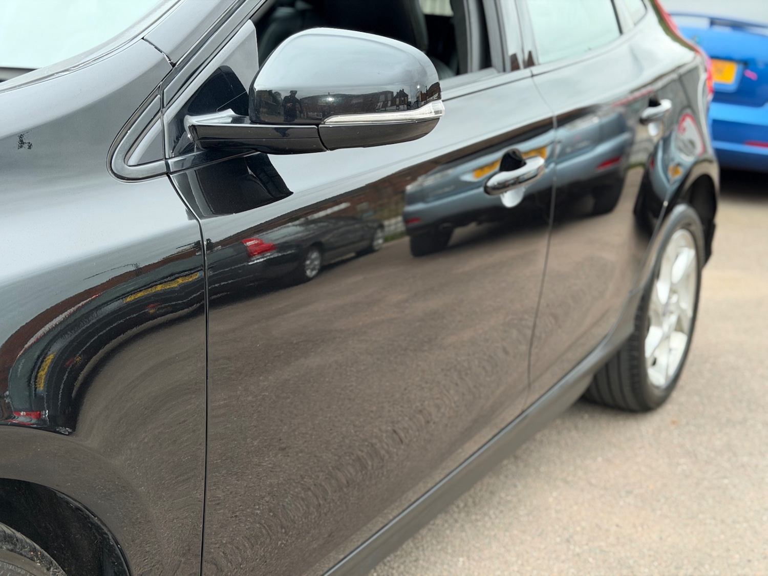 Used Volvo V40 2015 for sale - 76277442: Photo 15