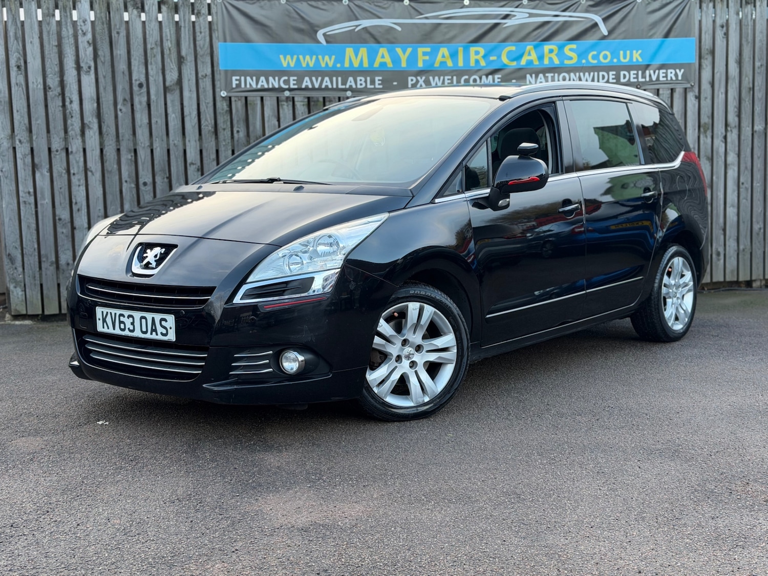 Used Peugeot 5008 2013 for sale - 76864280: Photo 2