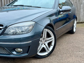 Used Mercedes-Benz CLC Class 2010 for sale - 76527302: Photo