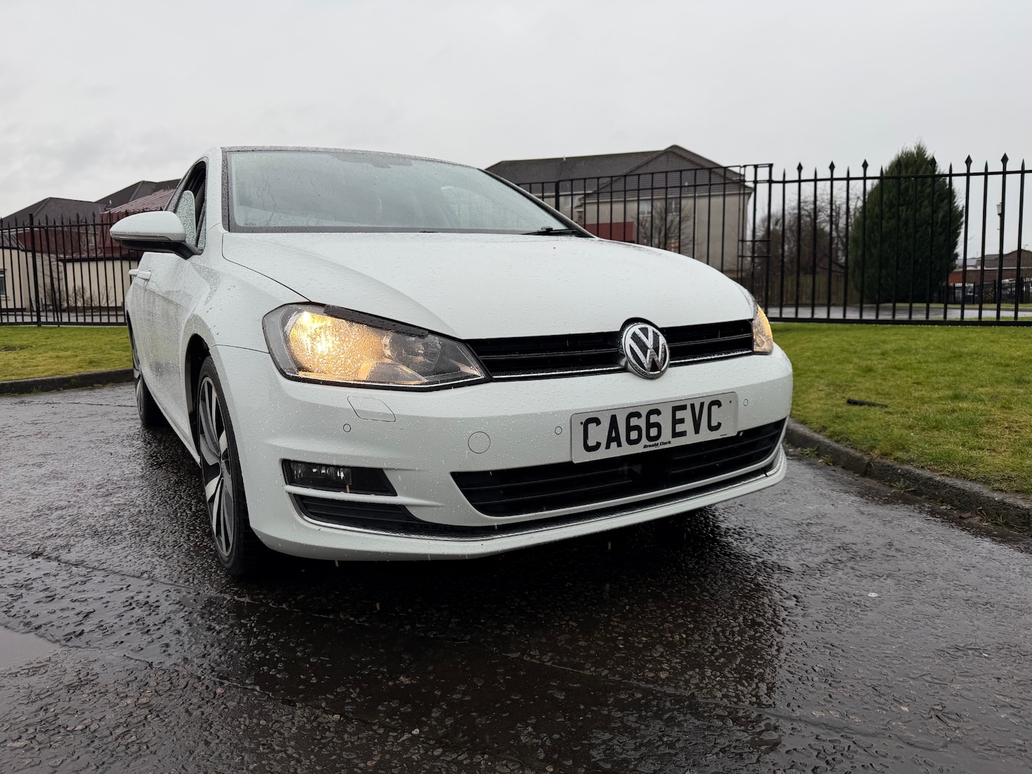 Used Volkswagen Golf 2016 for sale - 77283380: Photo 2
