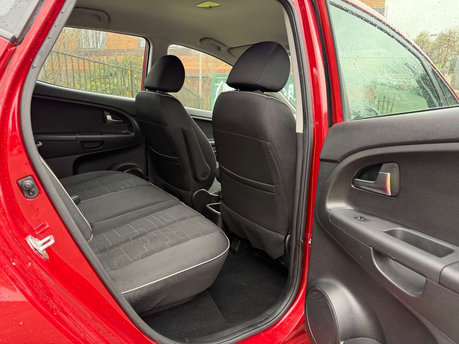 Used Kia Venga 2015 for sale - 77474887: Photo 12