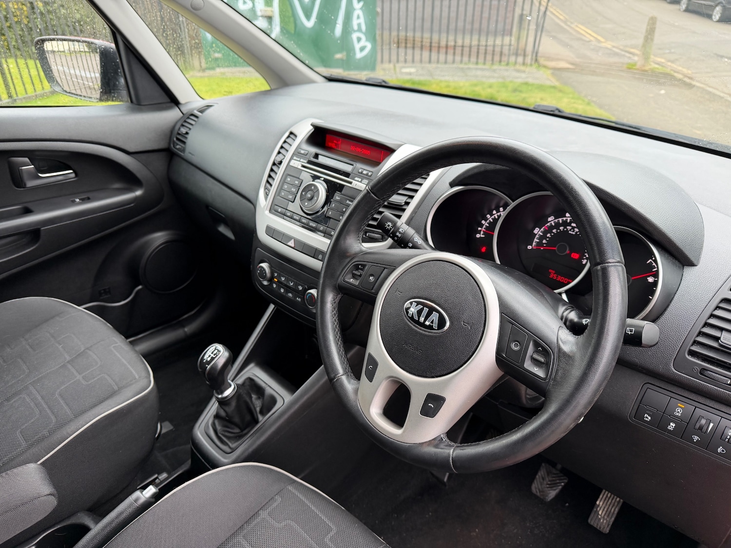 Used Kia Venga 2015 for sale - 77474887: Photo 17