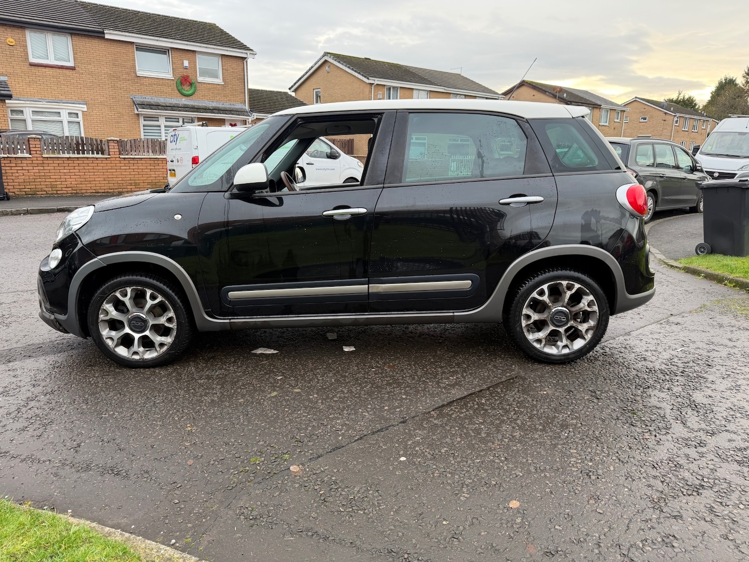 Used Fiat 500L 2014 for sale - 77049177: Photo 6