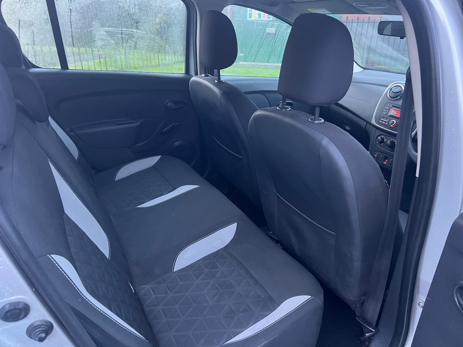 Used Dacia Sandero Stepway 2014 for sale - 76455661: Photo 9