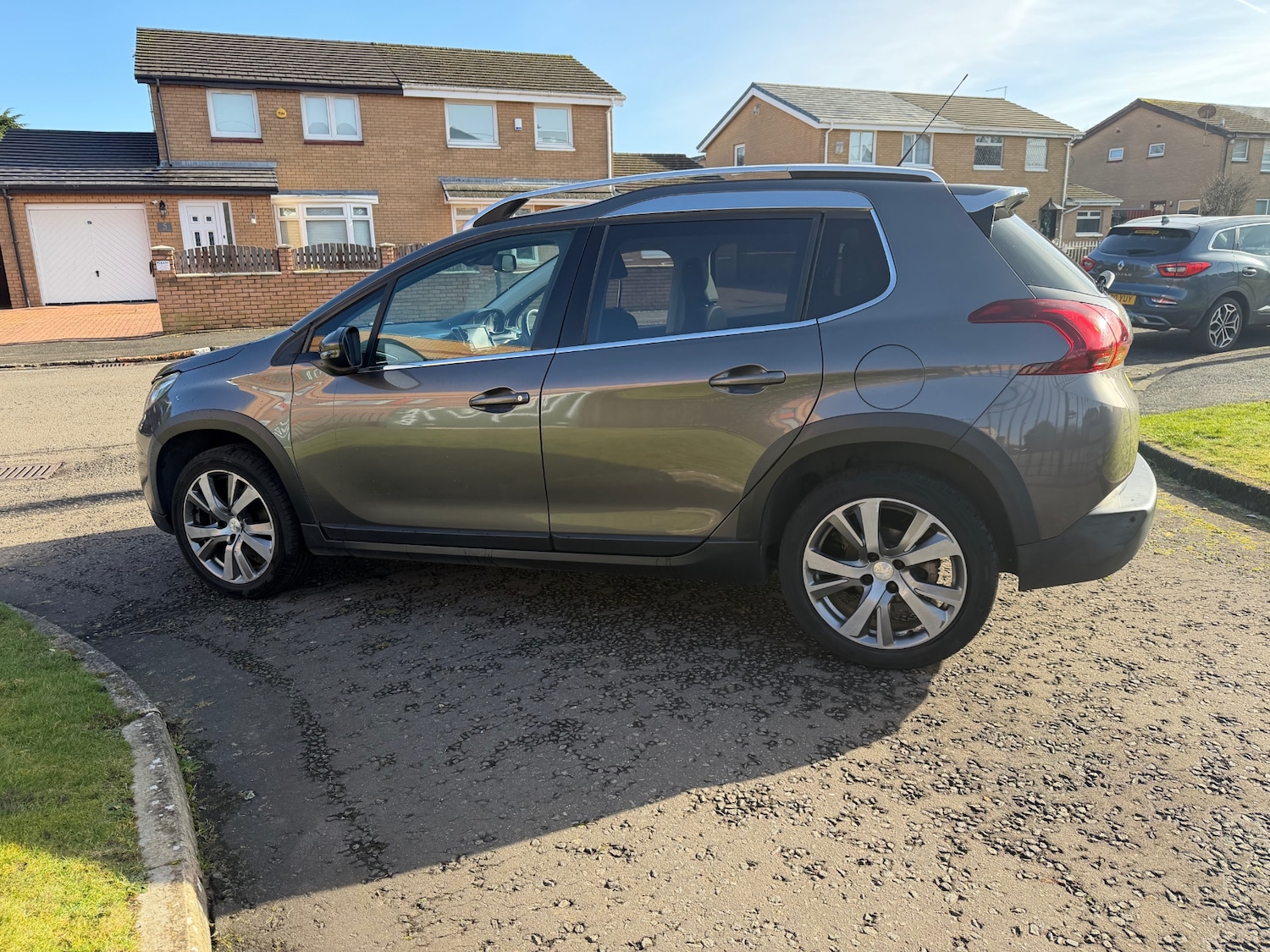Used Peugeot 2008 2017 for sale - 77591862: Photo 6
