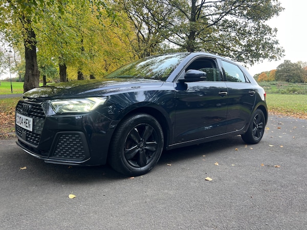 Used Audi A1 2019 for sale - 76246349: Photo 2