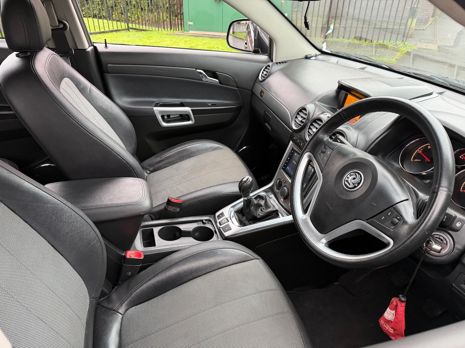 Used Vauxhall Antara 2011 for sale - 76891807: Photo 15