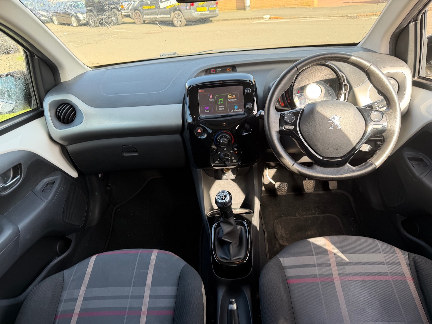 Used Peugeot 108 2015 for sale - 77981220: Photo 15